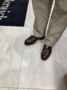 「Berwick1707（バーウィック）のBerwick バーウィック タッセル ローファー 4340 ダイナイトソール（ローファー、ブラウン系）」を使った、Berwick  FUKUOKAさん（メンズ・175cm）の夏コーディネート