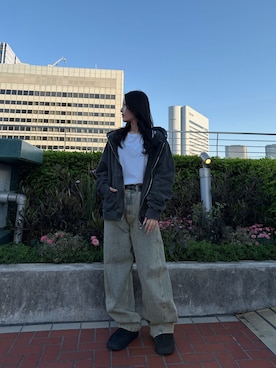 「ITTI（イッチ）のアイテム」を使った、坪川佳凛さん（レディース・165cm）の春コーディネート