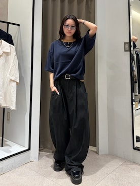 「アイテム（トップス）」を使った、坪川佳凛さん（レディース・165cm）の春コーディネート