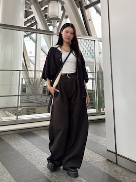 「SLOW（スロウ）のアイテム」を使った、坪川佳凛さん（レディース・165cm）の春コーディネート