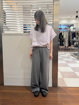 「ITEMS URBANRESEARCH（アイテムズ アーバンリサーチ）のダブルフリルブラウス（シャツ/ブラウス、パープル系）」を使った、かりんさん（レディース・163cm）の夏コーディネート