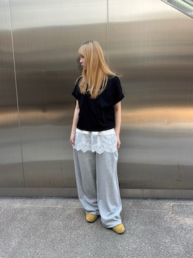 「ITEMS URBANRESEARCH（アイテムズ アーバンリサーチ）のヘムレースキャミソール（キャミソール、ベージュ系）」を使った、花鈴さん（レディース・163cm）の春コーディネート