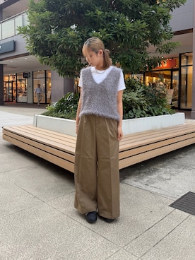 「ITEMS URBANRESEARCH（アイテムズ アーバンリサーチ）のフェザーVネックニットベスト（ベスト、グレー系）」を使った、かりんさん（レディース・163cm）の夏コーディネート