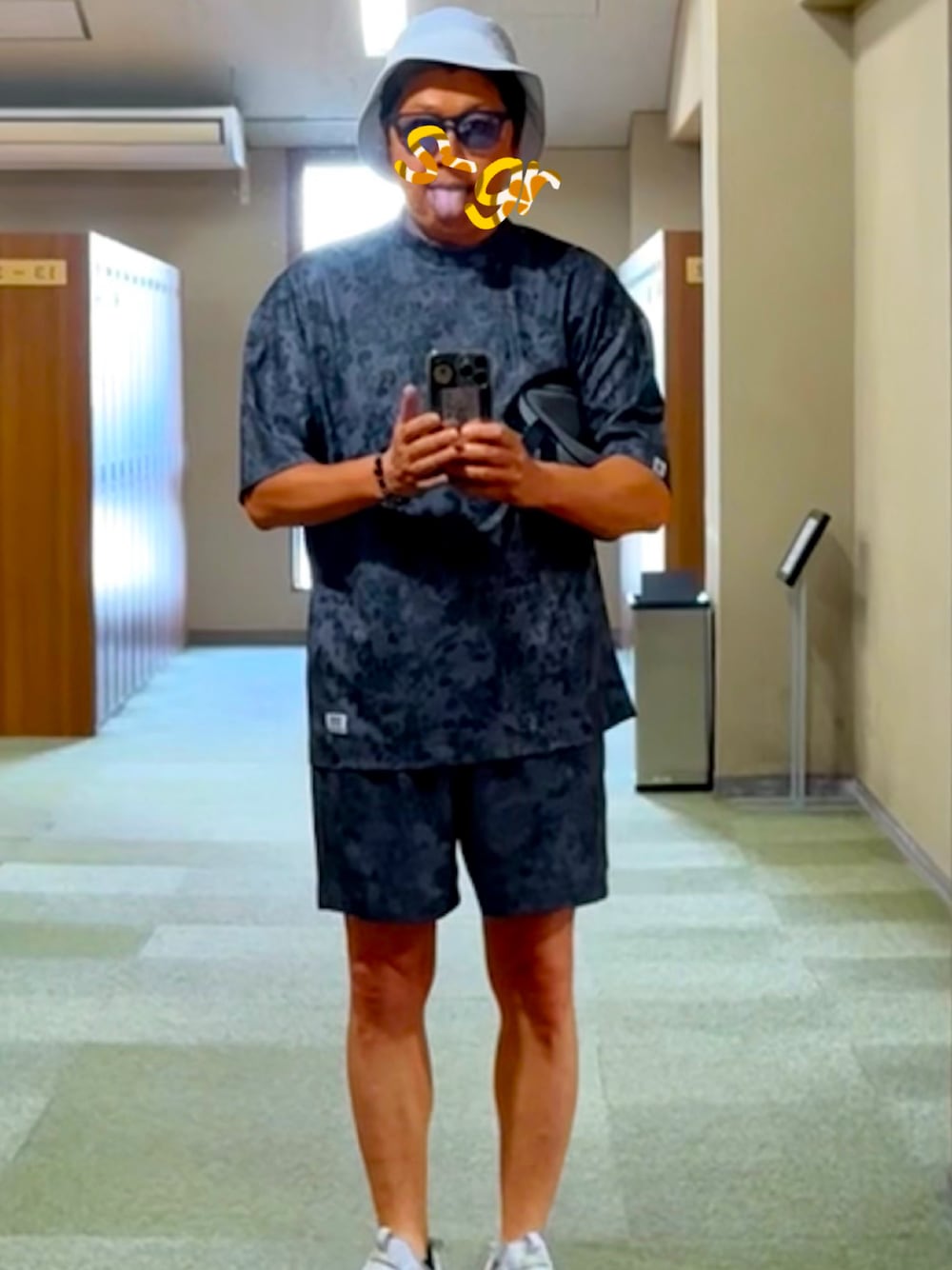 「ゴルフ、ゴルフコーデ、ゴルフウェア」｜「HORN GARMENTのアイテム（その他パンツ、ブルー系）」を使った、s-GR🇮🇹さん（メンズ・175cm）の夏コーディネートの1枚目の写真