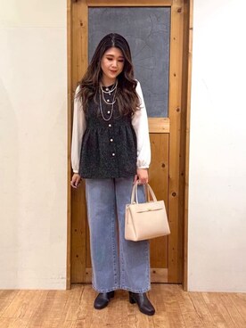 「SHOO・LA・RUE（シューラルー）の時短できちんと見えが叶う フェイクレイヤードブラウス（シャツ/ブラウス、ブラック系）」を使った、Ayana.さん（レディース・168cm）の冬コーディネート