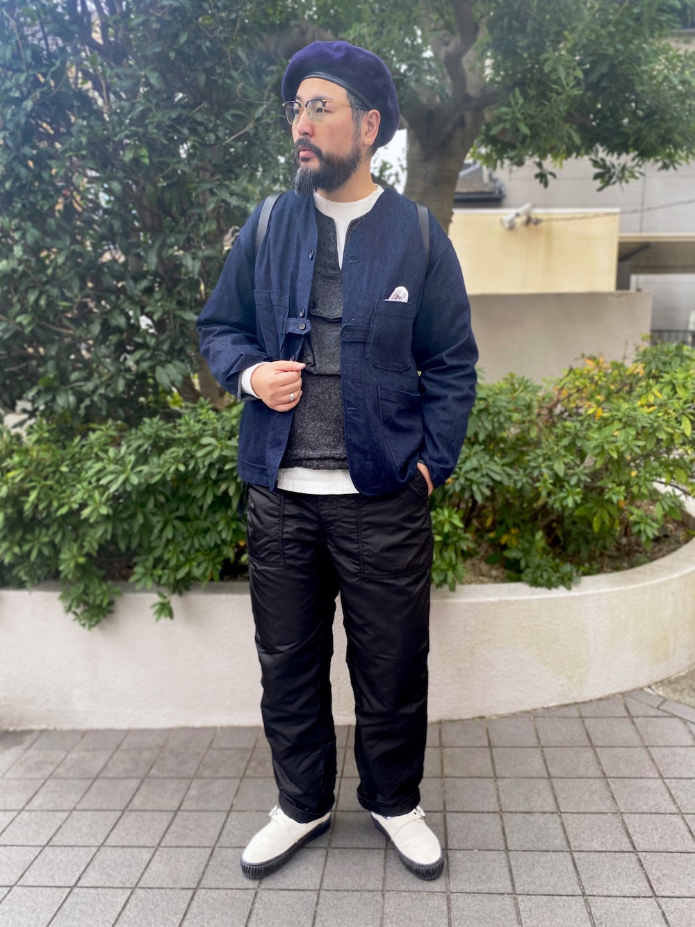 Engineered Garmentsのノーカラージャケットを使った人気ファッション