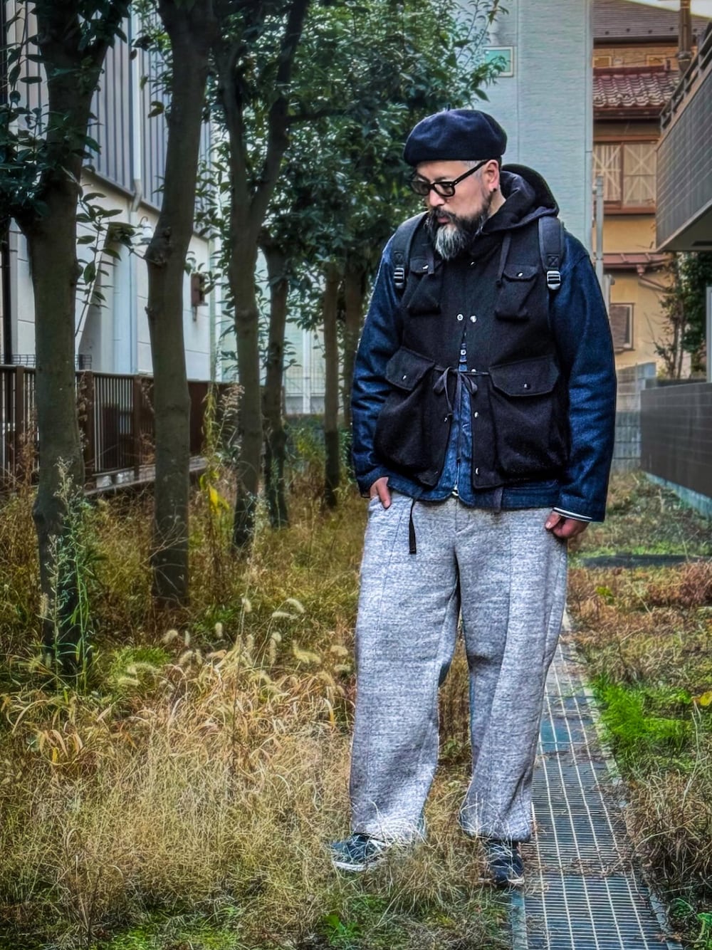 Engineered Garmentsのノーカラージャケットを使った人気ファッション