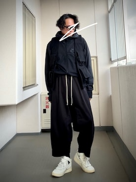 「TOM FORD（トム フォード）のアイテム」を使った、Masato Kurosakiさん（メンズ・174cm）の冬コーディネート