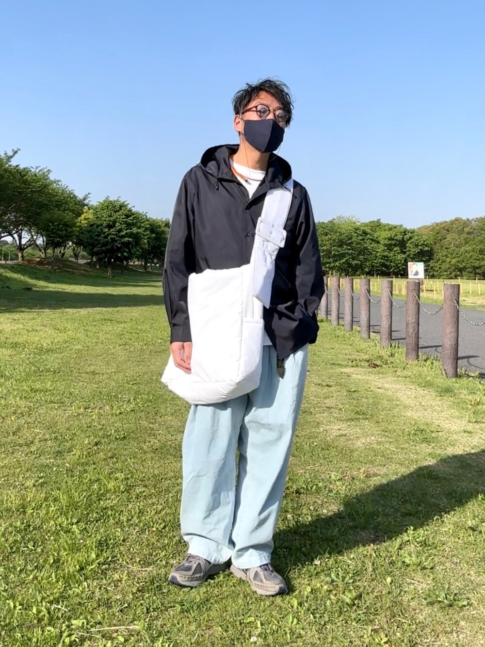 NEW BALANCEのアイテムを使った「ナイロンセットアップ」の人気