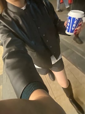 「アイテム（ライダースジャケット）」を使った、Momiさん（レディース・168cm）の秋コーディネート