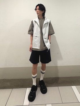 「URBAN RESEARCH DOORS（アーバンリサーチドアーズ）の『別注』Marmot×DOORS　DOTAIR DRAWSTRING T-SHIRTS（Tシャツ/カットソー、グリーン系）」を使った、大源さん（メンズ・183cm）の夏コーディネート