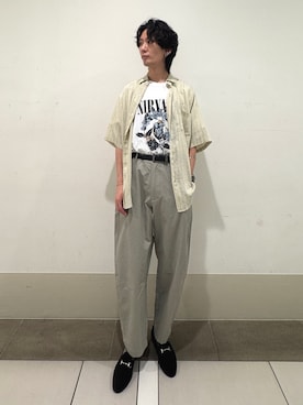 「URBAN RESEARCH DOORS（アーバンリサーチドアーズ）のセミバレルチノトラウザー（その他パンツ、グレー系）」を使った、大源さん（メンズ・183cm）の春コーディネート