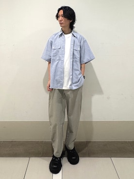 「URBAN RESEARCH DOORS（アーバンリサーチドアーズ）のFORK&SPOON　Wポケットショートスリーブシャツ（シャツ/ブラウス、ブルー系）」を使った、大源さん（メンズ・183cm）の夏コーディネート