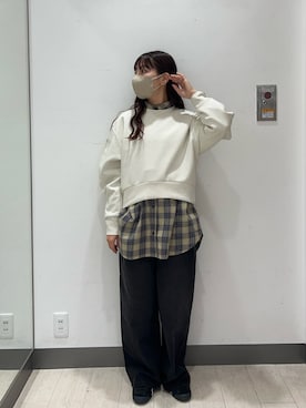 「URBAN RESEARCH（アーバンリサーチ）のアイテム（スウェット）」を使った、おーつさん（レディース・150cm）の秋コーディネート