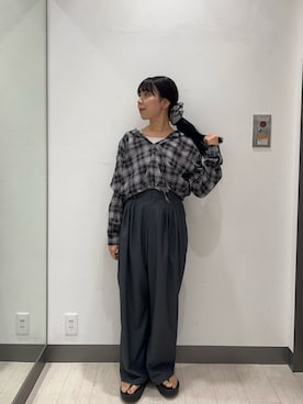 「アイテム（サンダル）」を使った、おーつさん（レディース・150cm・20代）の秋コーディネート