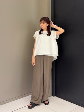 「URBAN RESEARCH DOORS（アーバンリサーチドアーズ）の『接触冷感/UVカット/吸水速乾/マシンウォッシャブル』ドライタッチリラックスパンツ（その他パンツ、ブラウン系）」を使った、おーつさん（レディース・150cm）の夏コーディネート