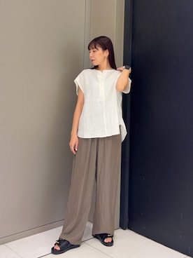 「URBAN RESEARCH DOORS（アーバンリサーチドアーズ）のリネンスキッパーフレンチブラウス｜フレンチスリーブ/麻/涼しい/オンオフ（シャツ/ブラウス、ホワイト系）」を使った、おーつさん（レディース・150cm）の夏コーディネート