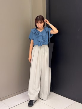 「URBAN RESEARCH（アーバンリサーチ）の『UR TECH/撥水/UVカット』ギャザーワイドパンツ（その他パンツ、グレー系）」を使った、おーつさん（レディース・150cm）の夏コーディネート