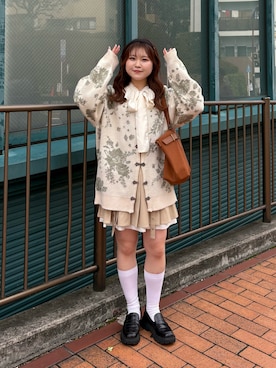 「アイテム（トートバッグ）」を使った、Rinnaさん（レディース・153cm・20代）の秋コーディネート