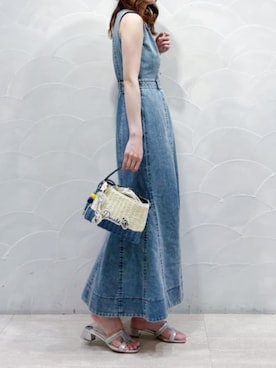 「アイテム（チャーム、ブルー系）」を使った、SamanthaThavasaさん（レディース・165cm）の夏コーディネート