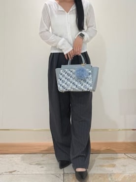 「アイテム（チャーム）」を使った、SamanthaThavasaさん（レディース・158cm）の秋コーディネート