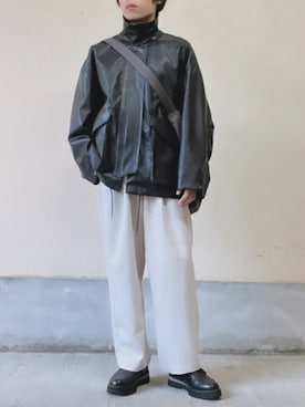 「デカバッグ」｜「アイテム（ジャケット/アウター）」を使った、Kazu(低身長コーデ)さん（メンズ・165cm）の秋コーディネート
