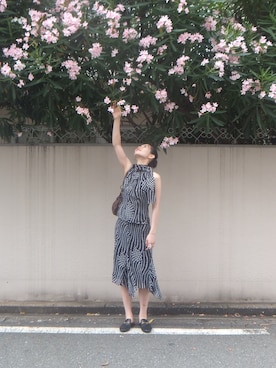 「アイテム（ローファー）」を使った、アボカドチーズナンさん（レディース・167cm）の夏コーディネート