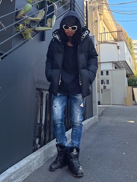 「DSQUARED2（ディースクエアード）のアイテム」を使った、AOKIFLASH‼︎!さん（メンズ・166cm）の冬コーディネート