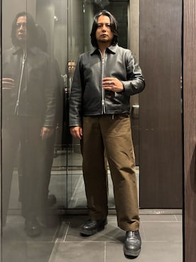 「アイテム（ライダースジャケット）」を使った、コーナーさん（メンズ・175cm）の春コーディネート