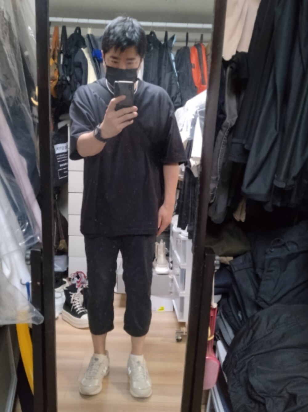 高さんの「【New Balance】M2002RDQ（NEW BALANCE）」を使ったコーディネートの1枚目の写真