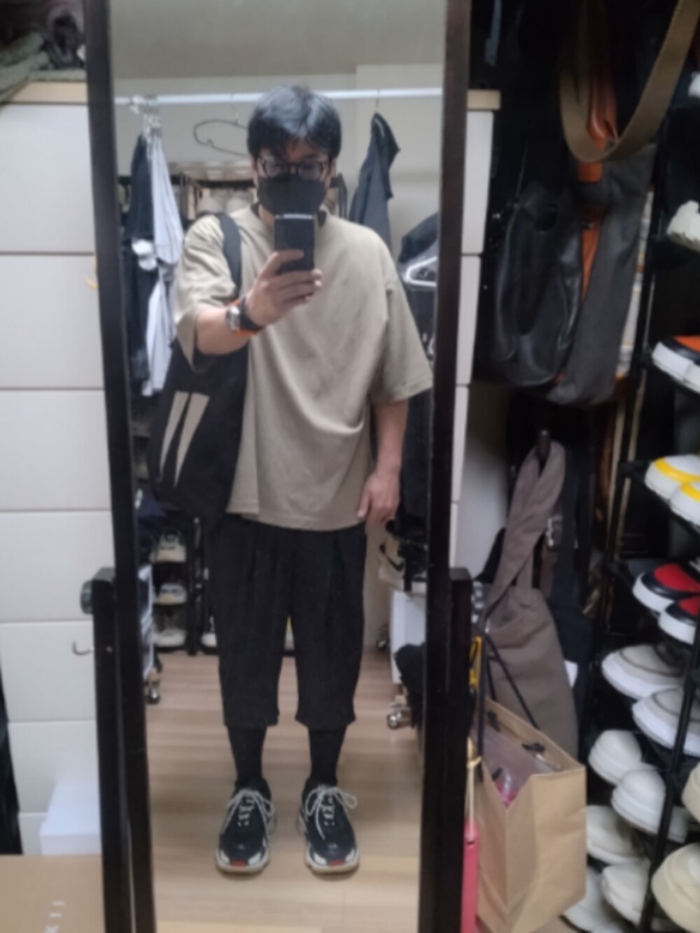 「BALENCIAGAの【関税負担】 BALENCIAGA  大人気♪ Triple S （スニーカー、その他）」を使った、高さん（メンズ・176cm）の夏コーディネートの1枚目の写真