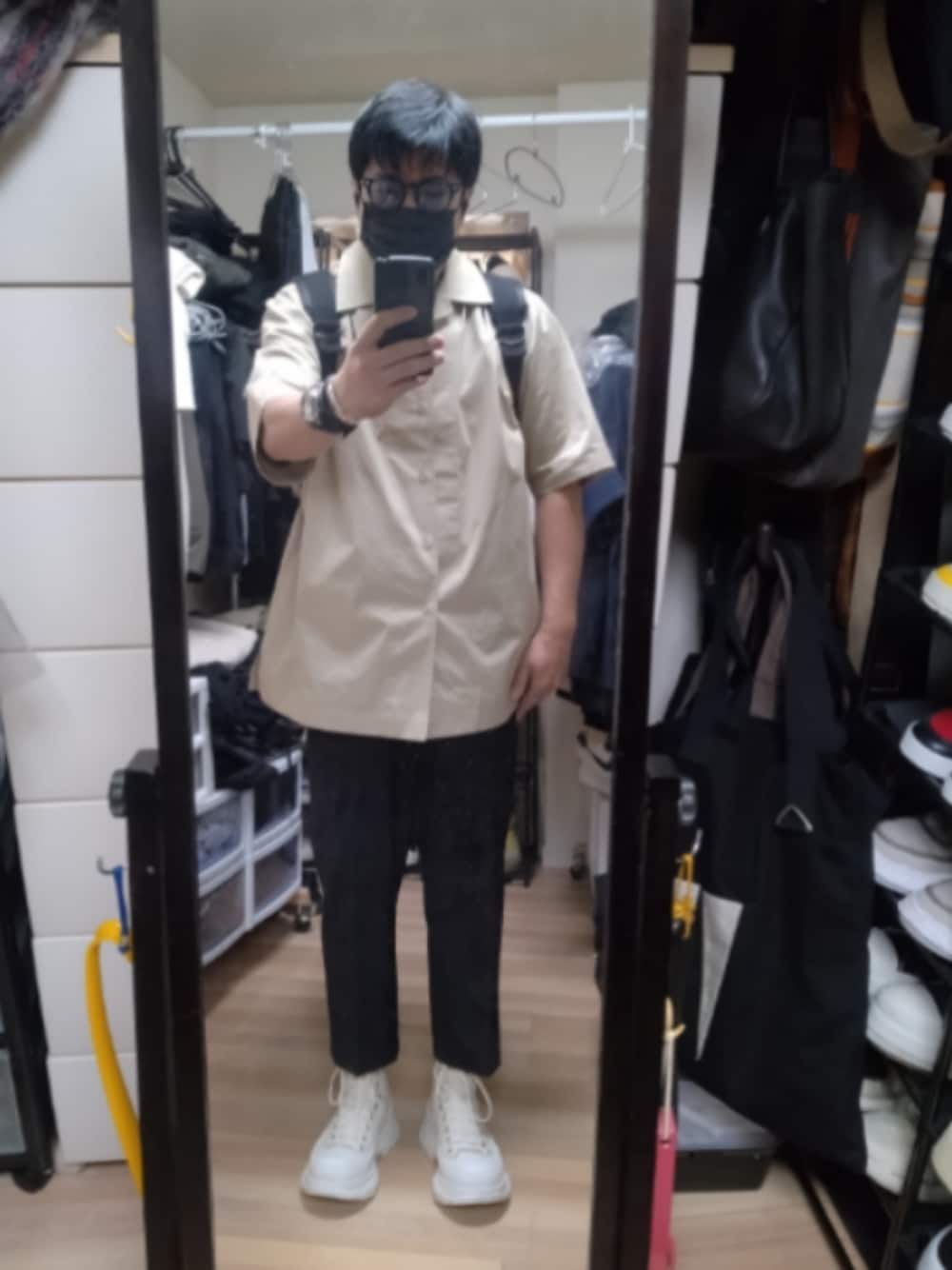 「Alexander McQueenのTread Slick high（スニーカー、ホワイト系）」を使った、高さん（メンズ・176cm）の夏コーディネートの1枚目の写真