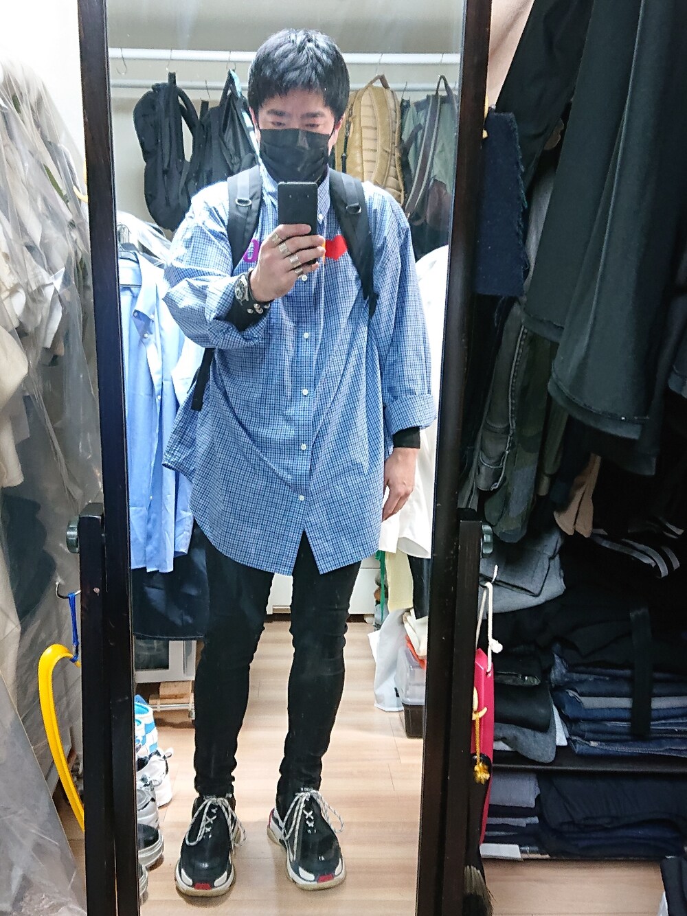 「BALENCIAGAの【関税負担】 BALENCIAGA  大人気♪ Triple S （スニーカー、その他）」を使った、高さん（メンズ・176cm）の春コーディネートの1枚目の写真