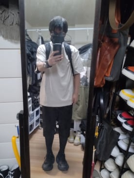 「UNDERCOVER（アンダーカバー）のアイテム（バッグ）」を使った、高さん（メンズ・176cm）の春コーディネート