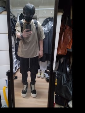 「off white（オフホワイト）のアイテム」を使った、高さん（メンズ・176cm）の春コーディネート