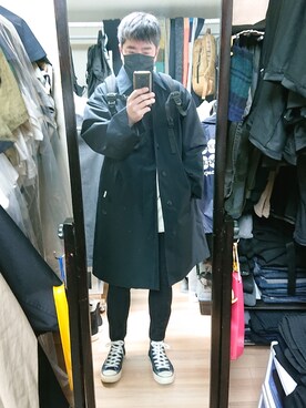 「アイテム（ステンカラーコート、ブルー系）」を使った、高さん（メンズ・176cm）の春コーディネート