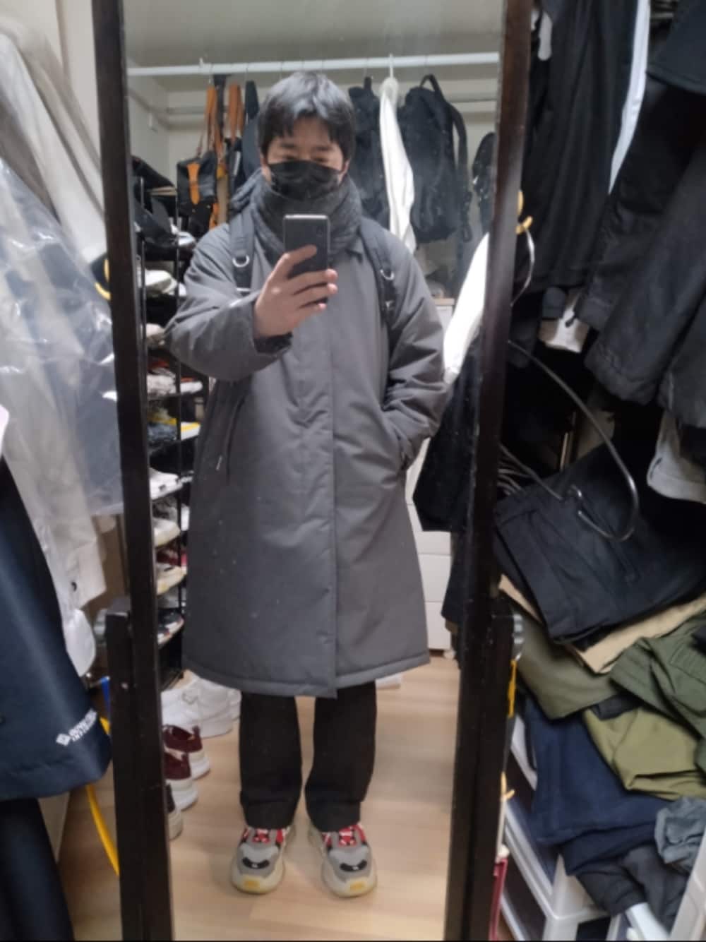 「BALENCIAGAのBalenciaga Triple S Mesh, Nubuck And Leather Sneakers（スニーカー、その他）」を使った、高さん（メンズ・176cm）の春コーディネートの1枚目の写真