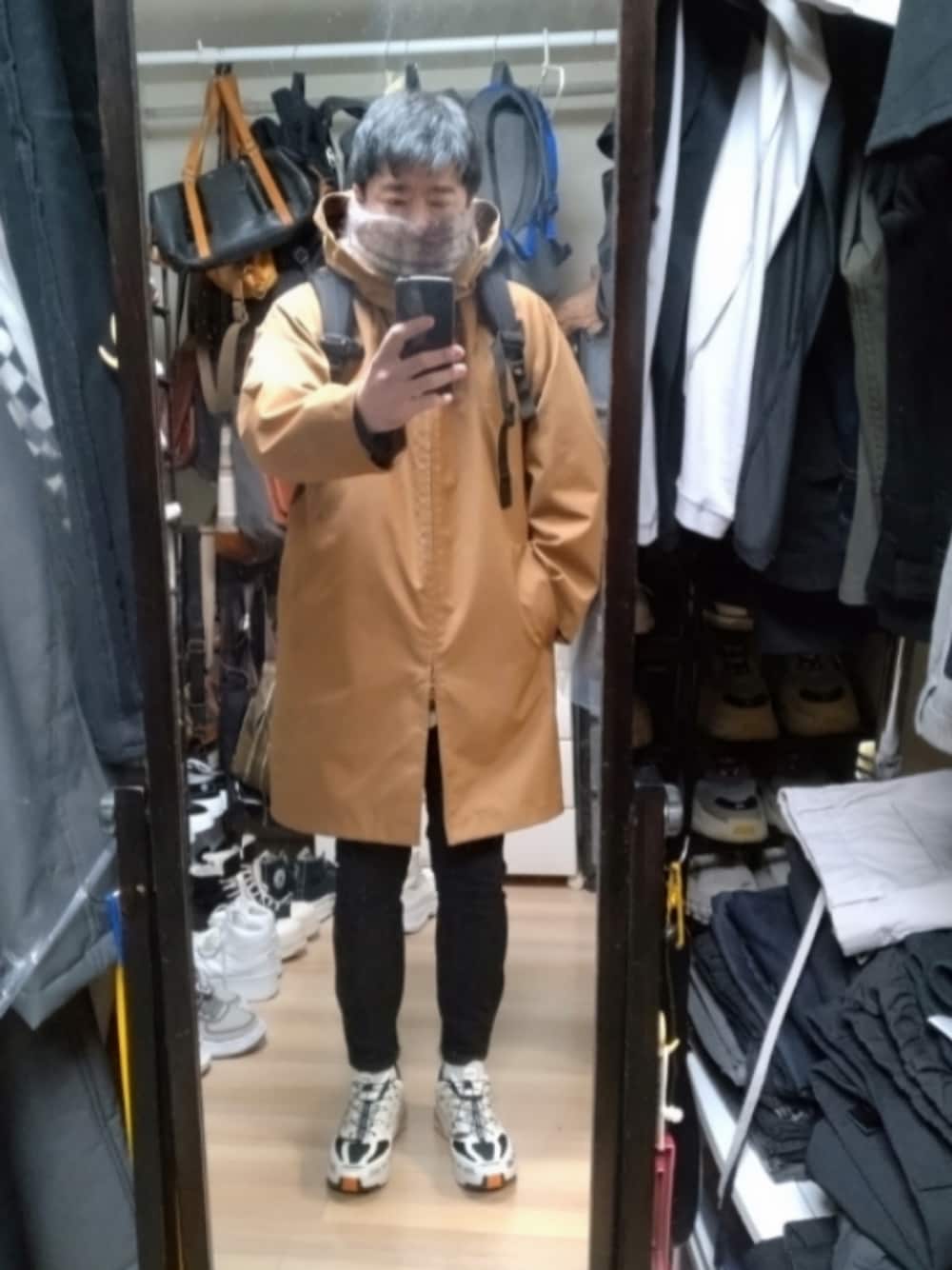 「STUDIOUSの【STUDIOUS】サキソニーストレッチセットアップスラックス（スラックス、ブルー系）」を使った、高さん（メンズ・176cm）の冬コーディネートの1枚目の写真