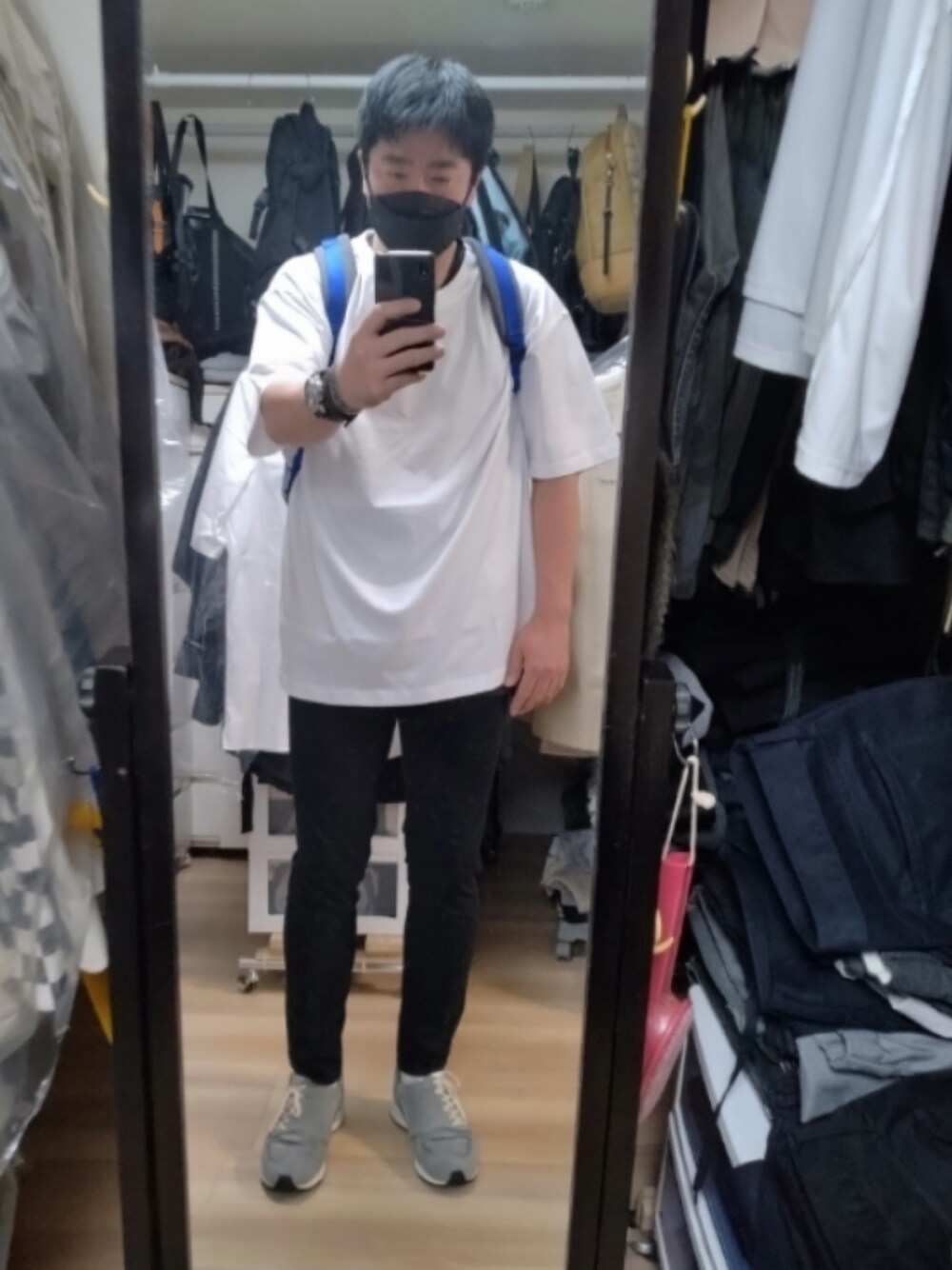 「foot the coacherのfoot the coacher × TAKAHIRO MIYASHITA The SoloIst.（スニーカー、グレー系）」を使った、高さん（メンズ・176cm）の夏コーディネートの1枚目の写真