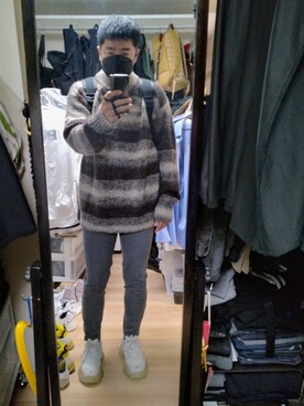 「アイテム（ニット/セーター、ブラウン系）」を使った、高さん（メンズ・176cm）の秋コーディネート