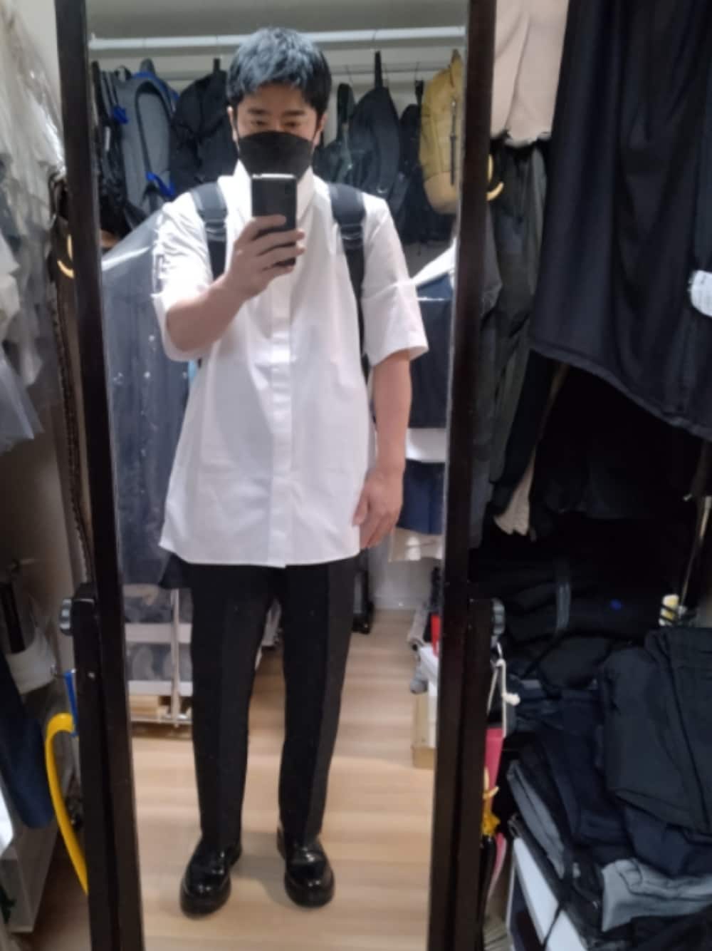 「8 BY YOOXのアイテム（ドレスシューズ、ブラック系）」を使った、高さん（メンズ・176cm）の夏コーディネートの1枚目の写真