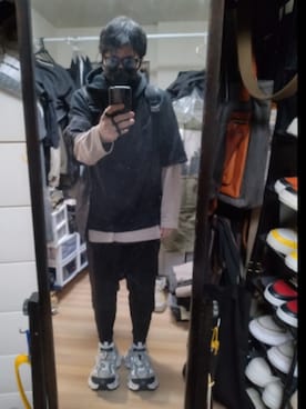 「JULIUS（ユリウス）のアイテム（パンツ）」を使った、高さん（メンズ・176cm）の春コーディネート