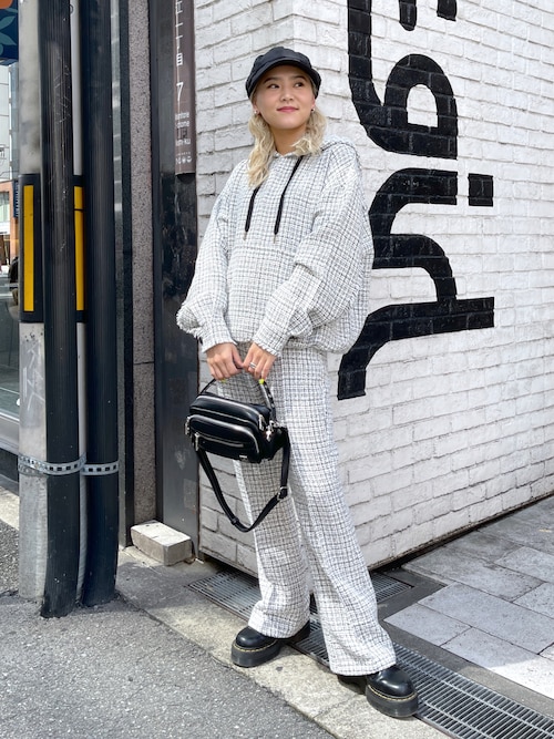 チェスティ ツイード ボンディングパーカー ホワイト 1サイズ パール