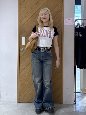 「X-girl（エックスガール）のRHINESTONE VERTICAL LOGO RAGLAN S/S BABY TEE（Tシャツ/カットソー、ホワイト系）」を使った、AYANOさん（レディース・159cm）の春コーディネート