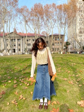 「BEAMS（ビームス）のアイテム（デニムスカート）」を使った、Kikiさん（レディース・168cm）の冬コーディネート