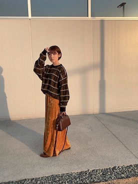 「ベロアスカート」｜「アイテム（ローファー）」を使った、わわわさん（レディース・160cm）の春コーディネート
