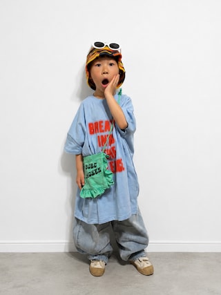 「LOWRYS FARM(ローリーズファーム)のアソートプリントワンピースSS 656757(Tシャツ/カットソー)」を使った、D A Nさん(キッズ・110cm)の春コーディネート