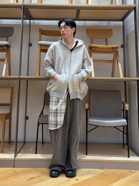 「URBAN RESEARCH（アーバンリサーチ）のアイテム（シャツ/ブラウス）」を使った、manatoさん（メンズ・173cm）の秋コーディネート