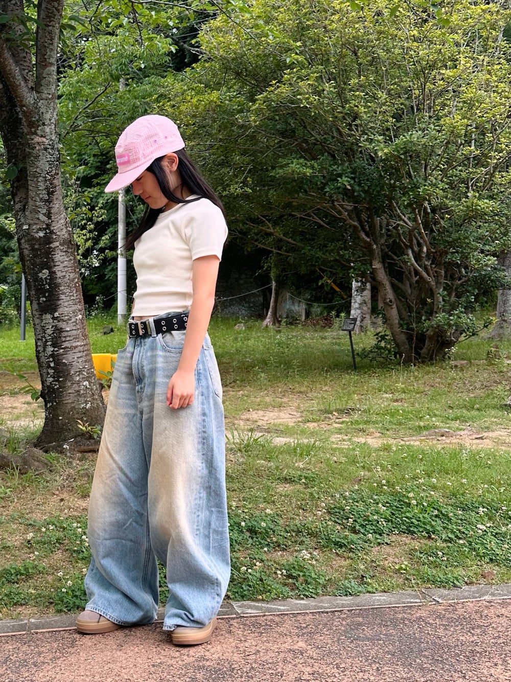 26年SS新作】DIRTY COCOON BAGGYを使った人気ファッション