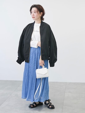 「ドットスカート」｜「アイテム（ブルゾン）」を使った、i  mariさん（レディース・158cm）の春コーディネート